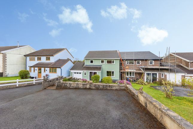 4 bed property, in Heol Y Nant, £400,000