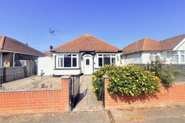 2 bed property, in Sandown Drive, £325,000