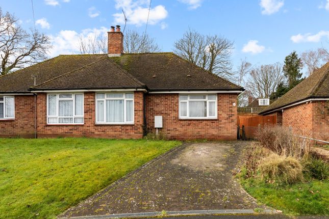 3 bed property, in Deans Meadow, £360,000