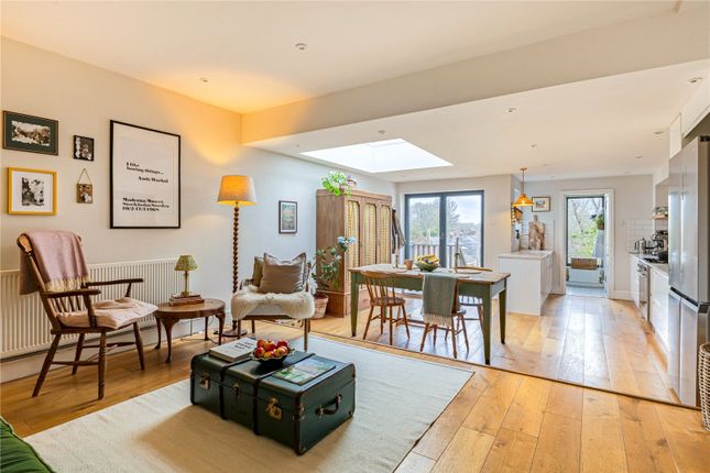 3 bed property, in Hill Rise, £625,000