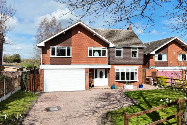 5 bed property, in Birmingham Road, £750,000