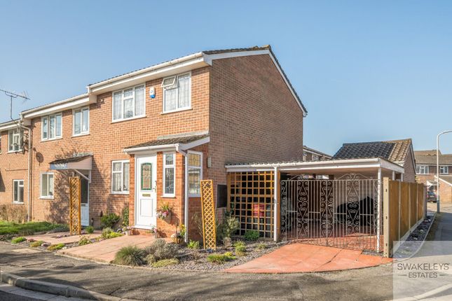 4 bed property, in Melville Close, £595,000