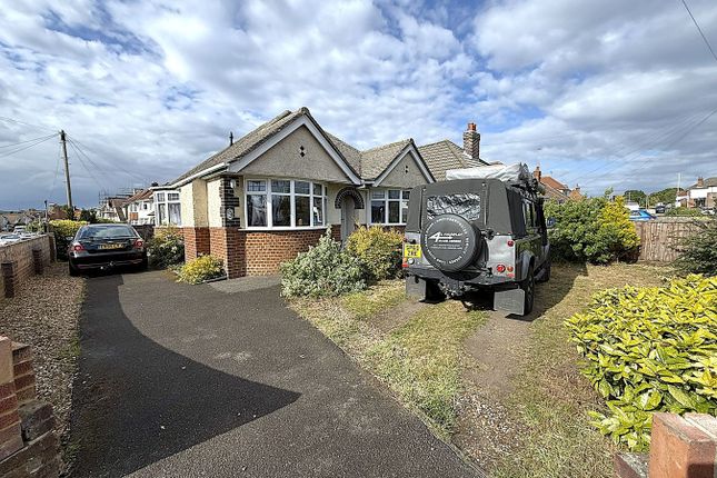 3 bed property, in Dorchester Road, £350,000