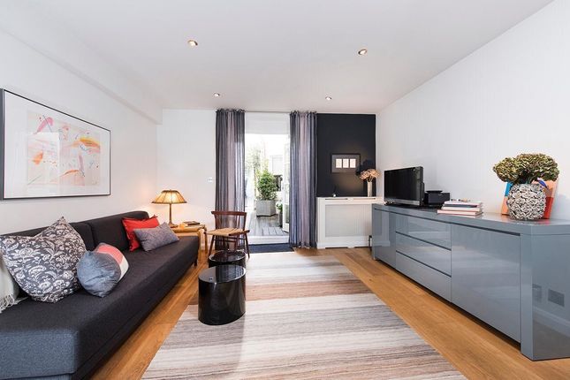 3 bed property, in Hampson Street, £210,000