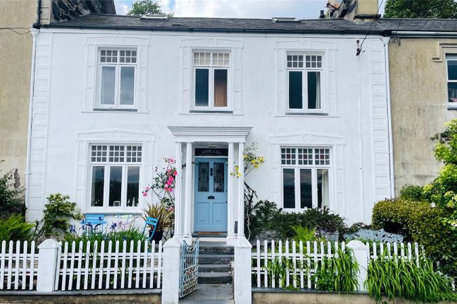 3 bed property, in Marine Terrace, £385,000