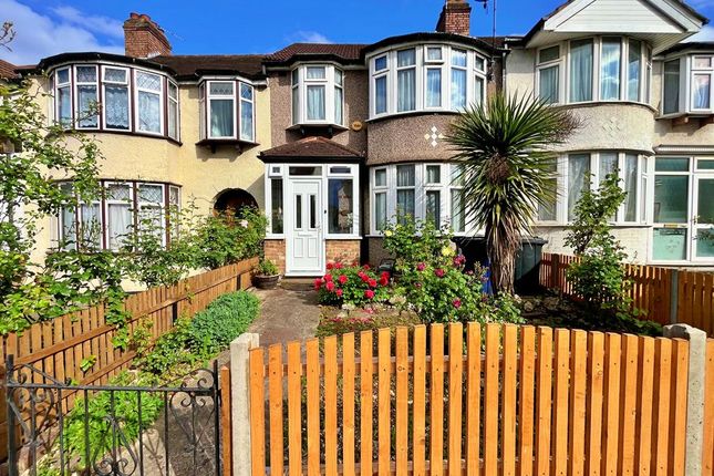 3 bed property, in Oldfield Lane South, £550,000