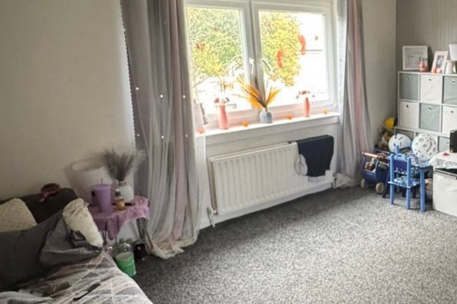 1 bed property, in Kenilworth Way, £39,000