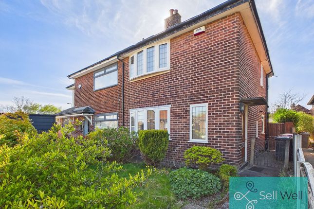 2 bed property, in Langdale Drive, £250,000