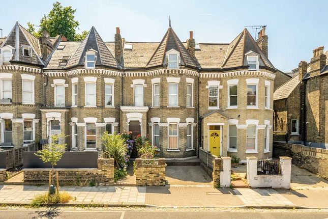 4 bed property, in Union Road, £965,000