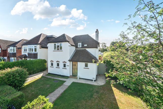 3 bed property, in Elmhurst, £775,000