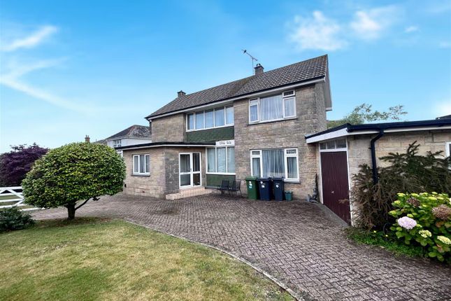 4 bed property, in Whitegates, £360,000