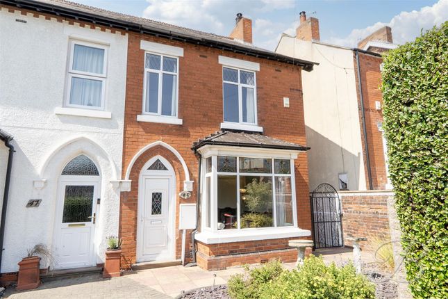 3 bed property, in Castle Lane, £260,000