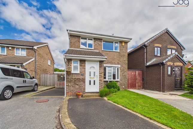 3 bed property, in Leighton Drive, £275,000