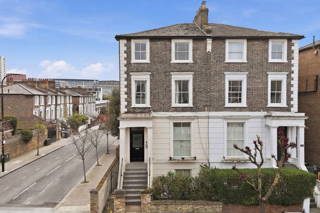 2 bed property, in Agar Grove, £575,000