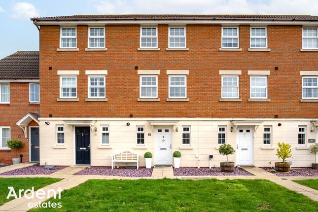 3 bed property, in Mercury Place, £365,000
