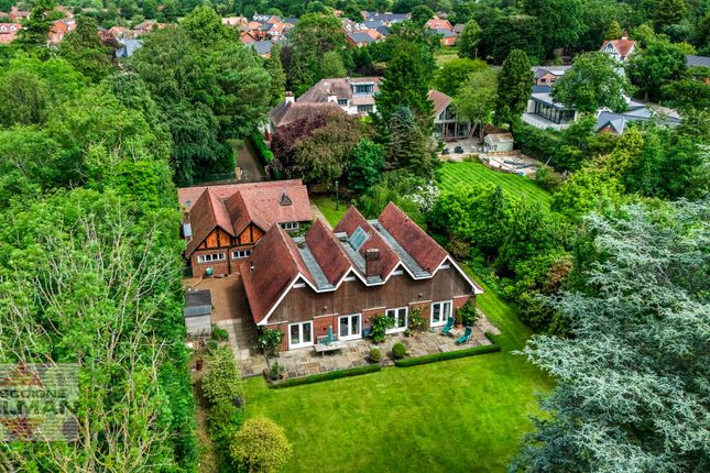4 bed property, in Little Gables, £1,395,000