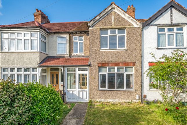 3 bed property, in Eden Park Avenue, £525,000