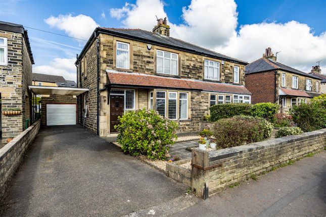 3 bed property, in Northowram Green, £300,000