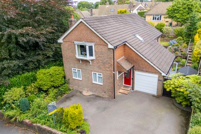 4 bed property, in Street End Lane, £500,000