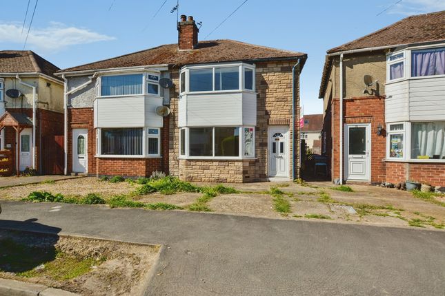 3 bed property, in Edward Crescent, £120,000