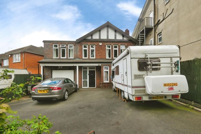 4 bed property, in Kingsbury Road, £315,000