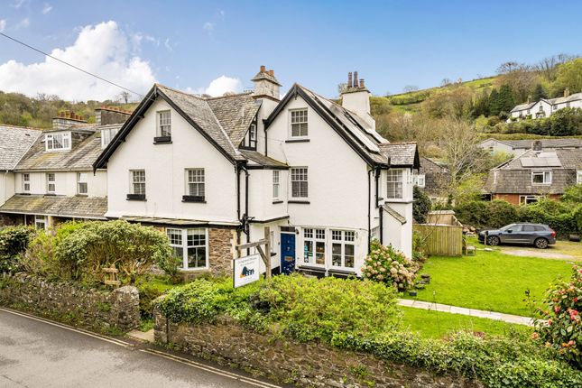 9 bed property, in Longmead, £595,000