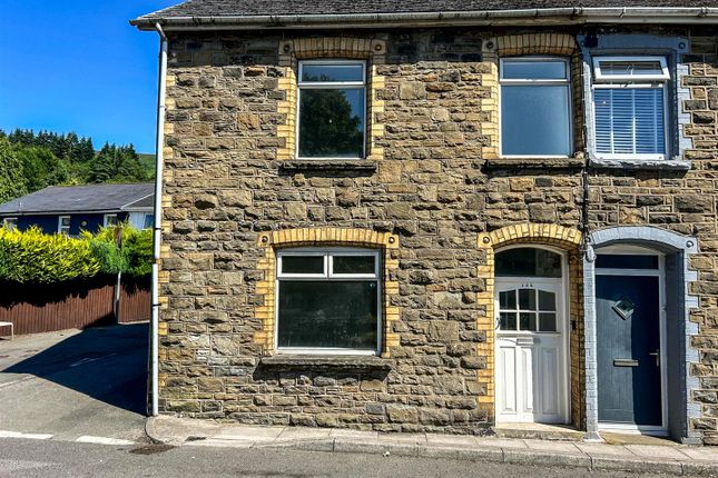 3 bed property, in Tillery Street, £125,000