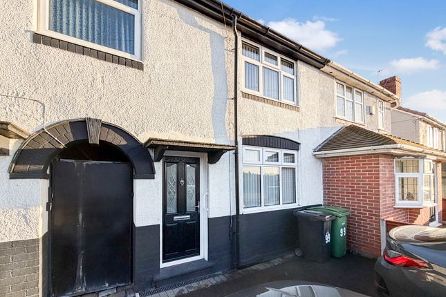 2 bed property, in Thorns Road, £125,000