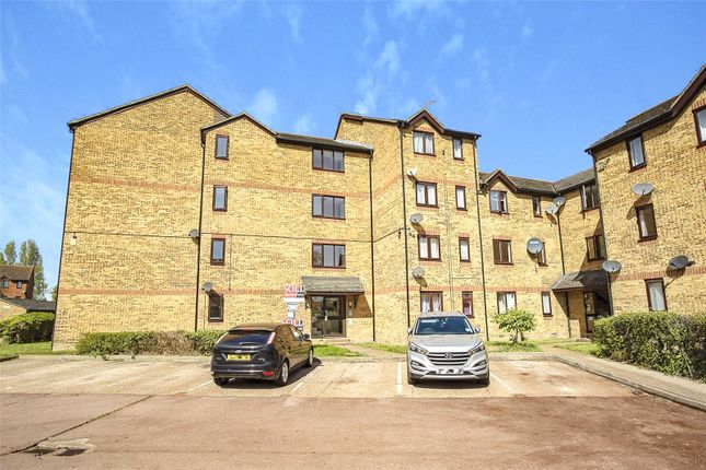 1 bed property, in Parsonage Road, £140,000
