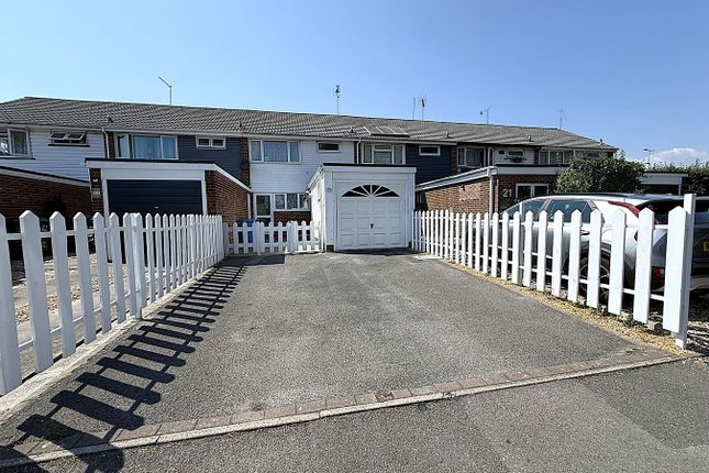 3 bed property, in Collwood Close, £300,000