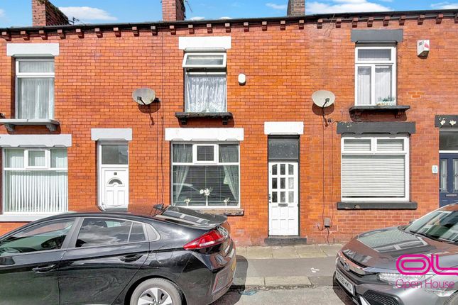 2 bed property, in Windover Street, £140,000
