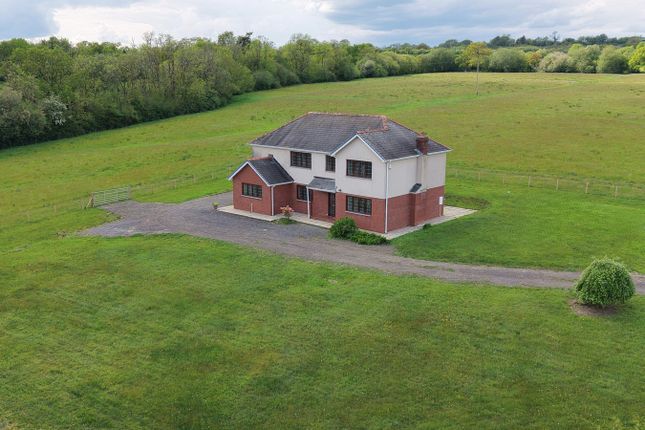 4 bed property, in Cwmifor, £640,000