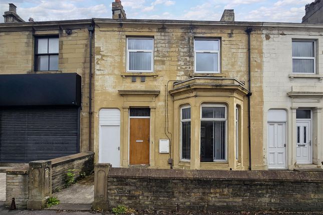 6 bed property, in Bradford Road, £250,000