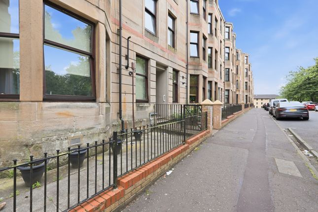 3 bed property, in Benview Street, £175,000
