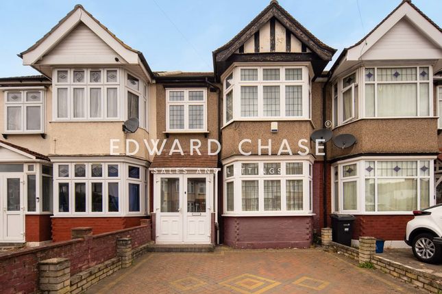 3 bed property, in Chadwell Avenue RM6, £500,000