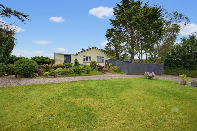 2 bed property, in Gentian Hill, £575,000