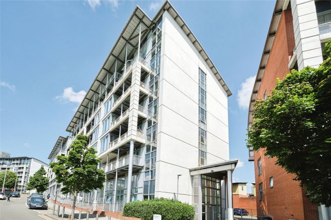 1 bed property, in Mason Way, £115,000