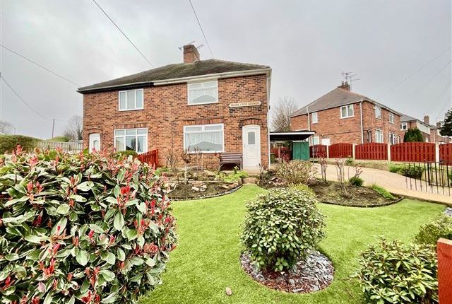2 bed property, in Woodlands Avenue, £160,000