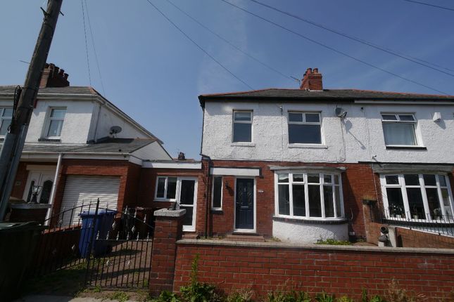3 bed property, in Appletree Gardens, £210,000