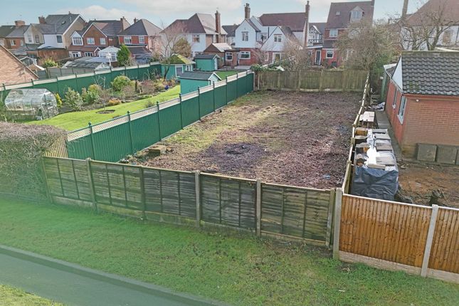 Studio, in Land At 89, £99,000