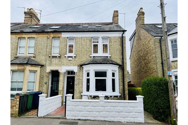 6 bed property, in Bartlemas Road, £750,000
