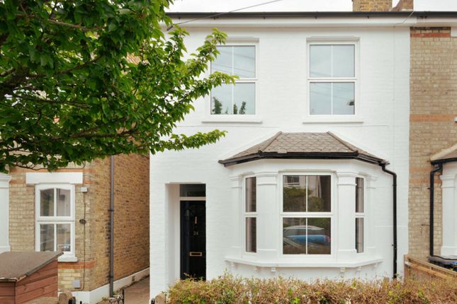 2 bed property, in Osborne Road, £850,000