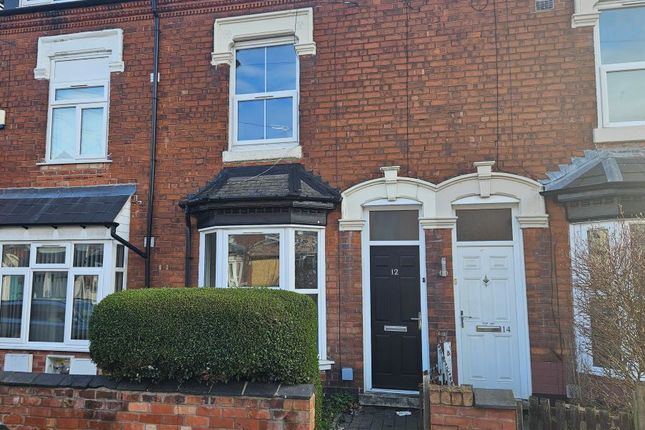 3 bed property, in 12 Alton Road, £200,000