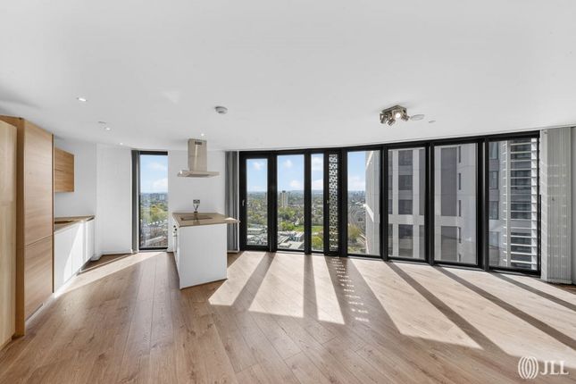 2 bed property, in Unex Tower, £600,000