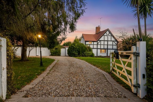 3 bed property, in Umberslade, £900,000