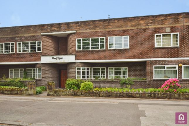 2 bed property, in Flixton Road, £145,000