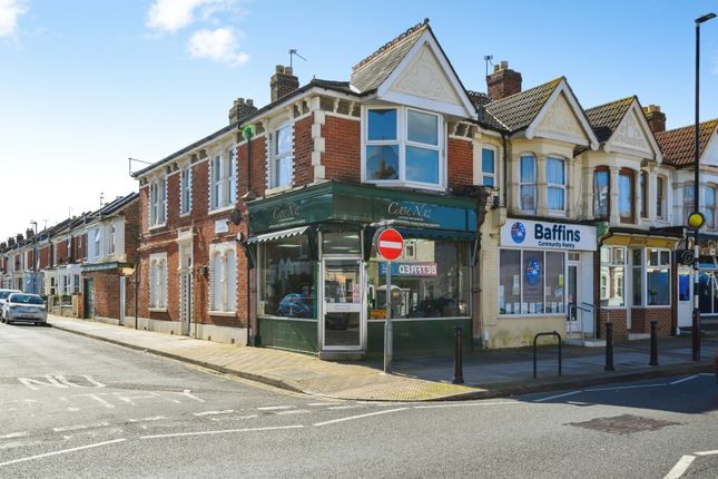 2 bed property, in Tangier Road, £400,000