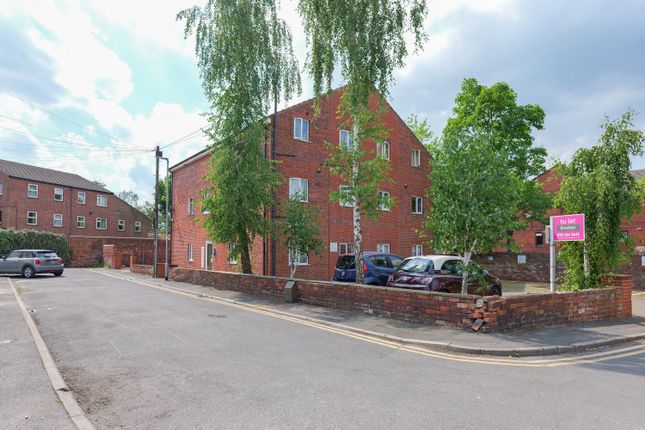 2 bed property, in Wheaton Avenue, £110,000