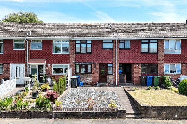 3 bed property, in Eliot Close, £210,000