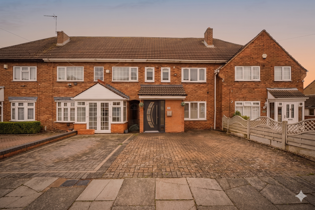 3 bed property, in Weybourne Road, £250,000